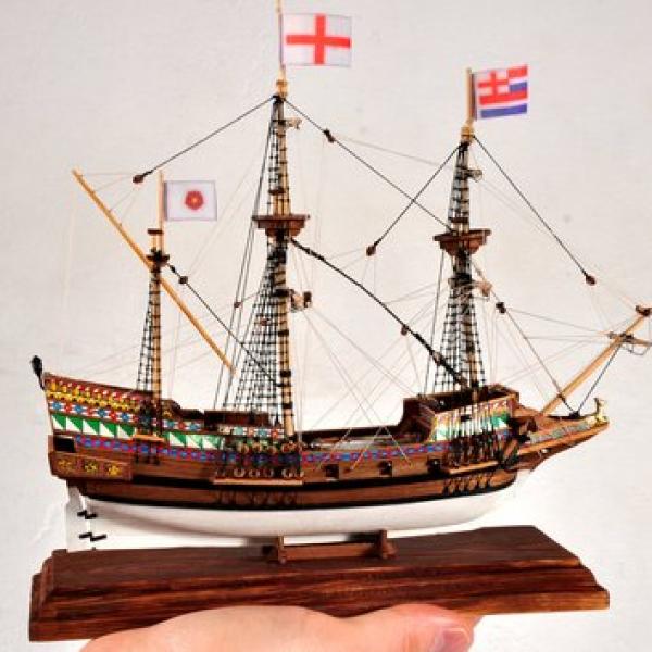 HMS Golden Hind (Золотая Лань, пиратский), 1749 г. (M 1:110)